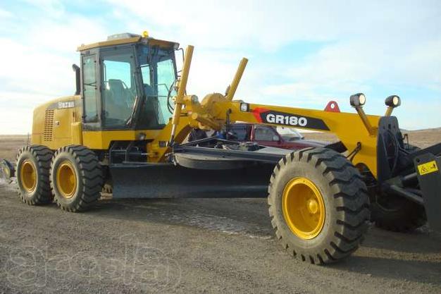 Автогрейдер XCMG GR180